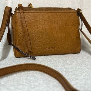 New Margot Jules Double Pocket Zip Crossbody Bag in Whiskey